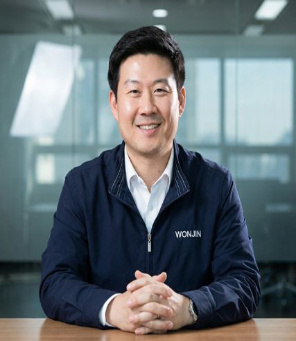대표이사 손형서